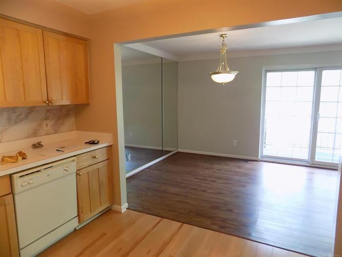 434 Fox Hills Dr N #7 - Photo 2 of 15