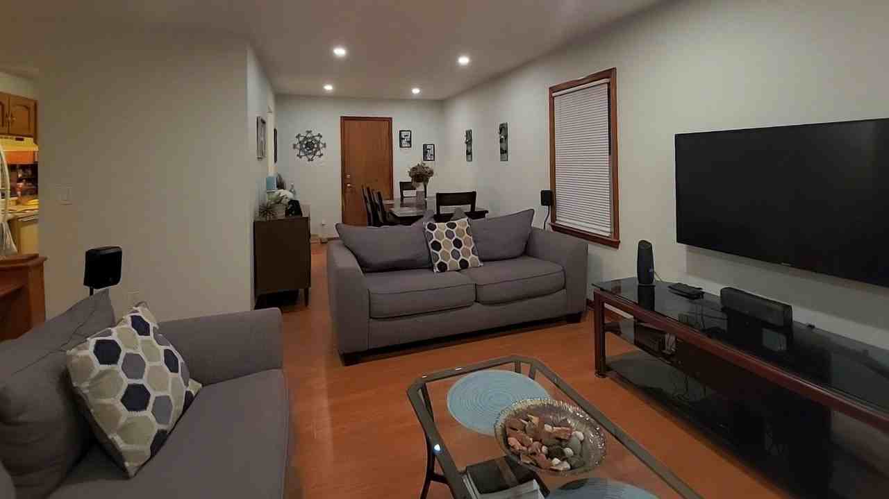 6 Yorkshire Ct #NA - Photo 2 of 11