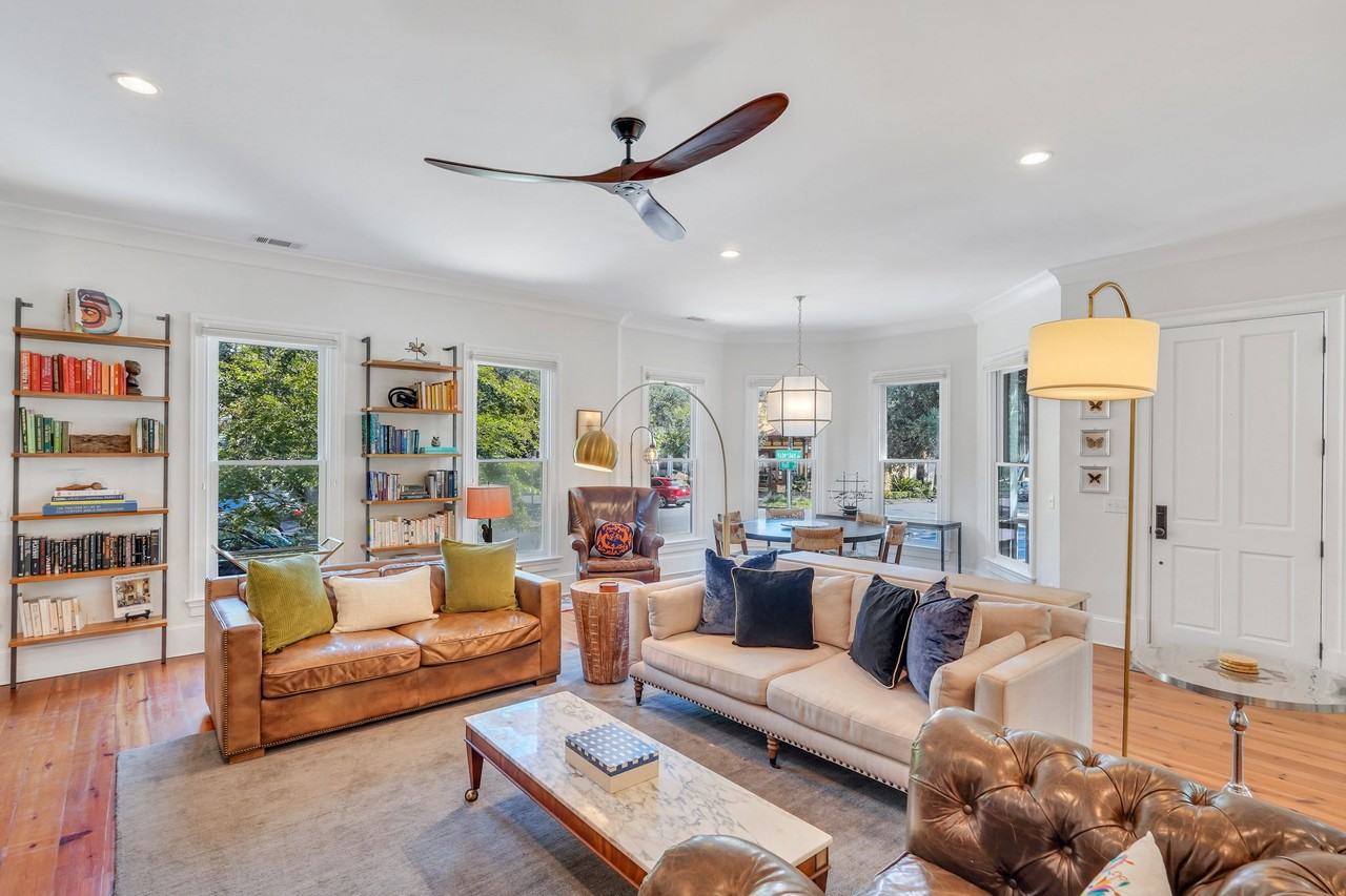 322 E Hall St #322 - Photo 6 of 36