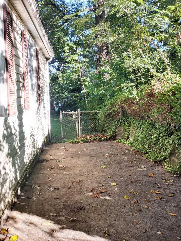1125 Crestwood Dr #NA - Photo 3 of 14