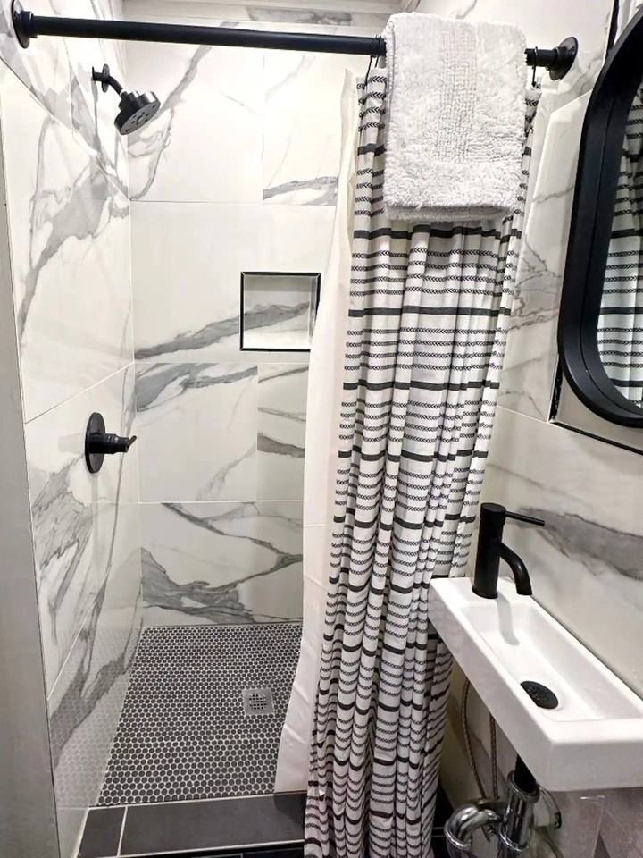 615 Guilford Ave #4 - Photo 5 of 6