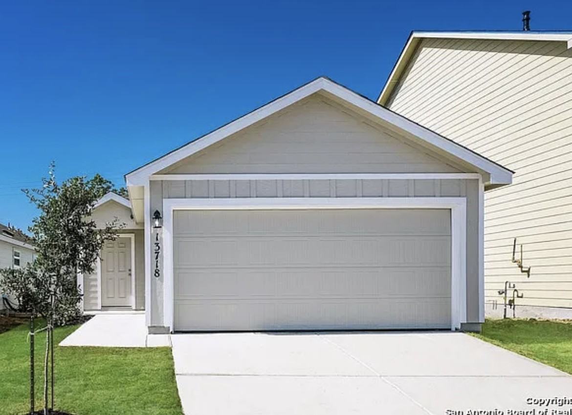 3624 Axis Hill St #NA - Photo 3 of 18