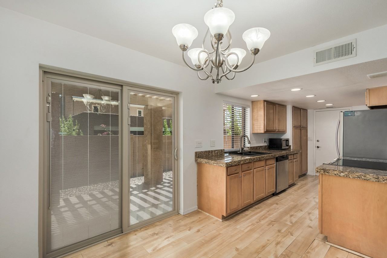 731 E North Ln #3 - Photo 4 of 13