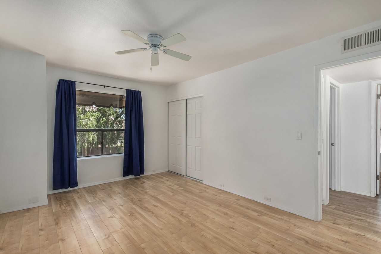 731 E North Ln #3 - Photo 6 of 13