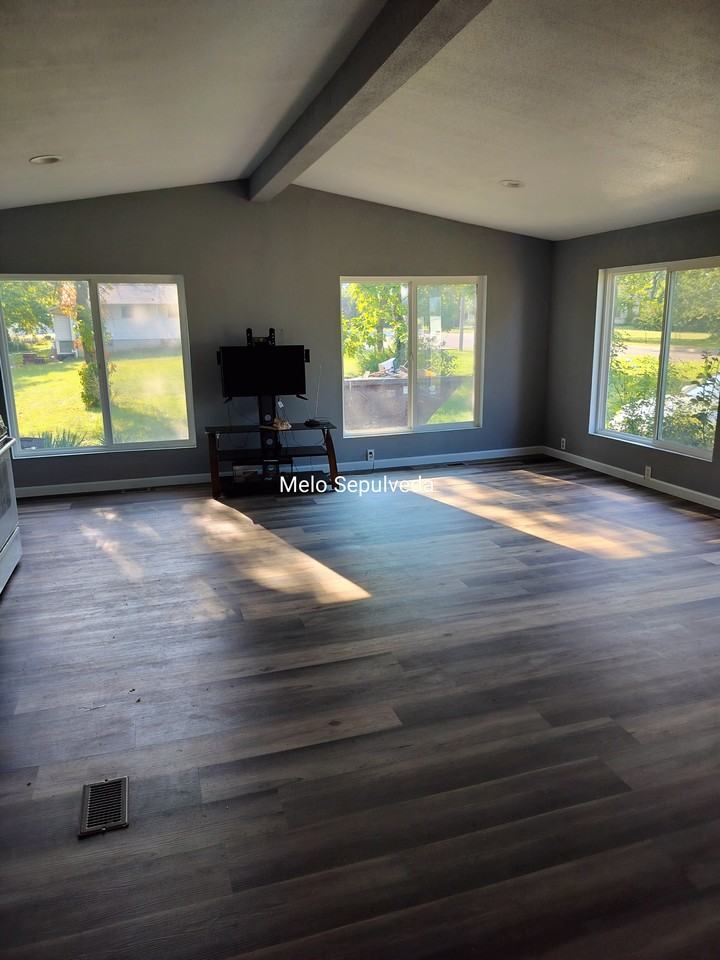 711 E Smith St #NA - Photo 2 of 26