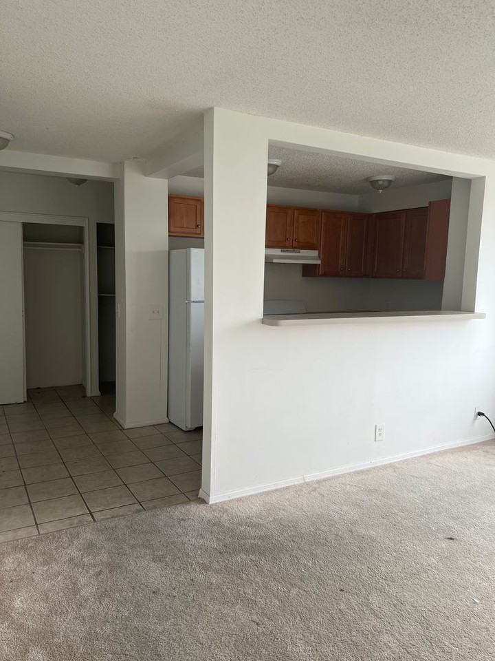 600A LLC - Photo 7 of 17