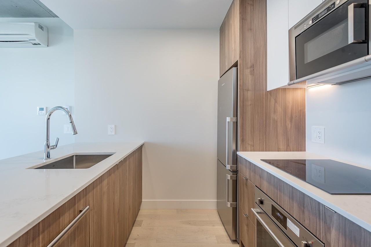 3030 boul. Thiemens - Photo 2 of 7