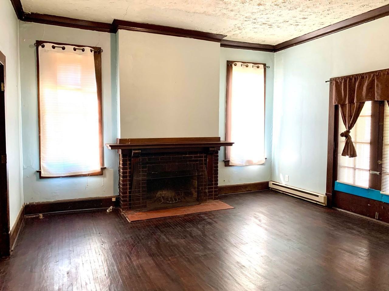 920 S 7th ST - Photo 3 of 29