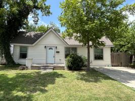 featured image of 2816 Gordon Ave