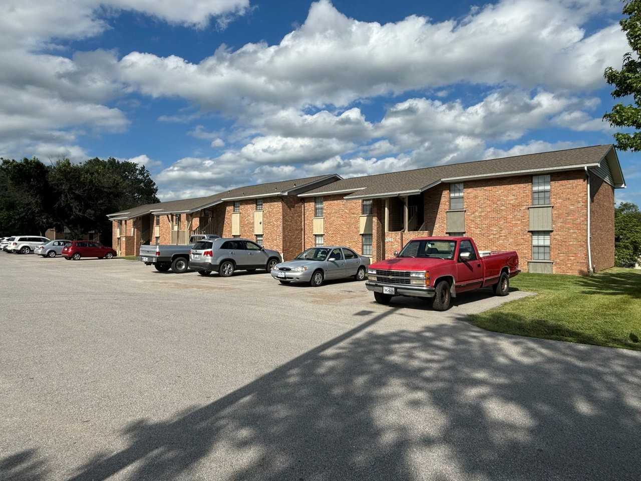 Stephens Park Apartments - Photo 4 of 35