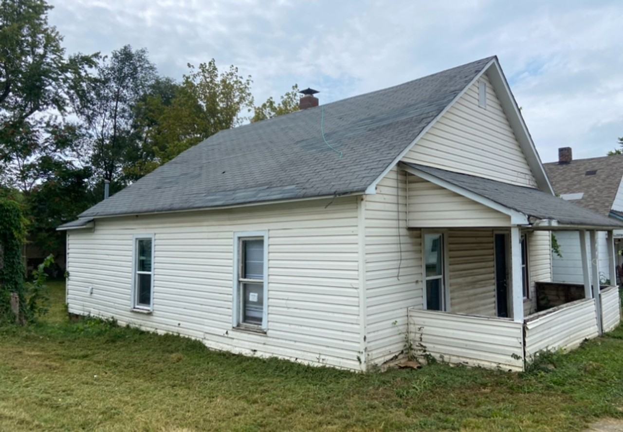 111 Jackson St - Photo 2 of 17