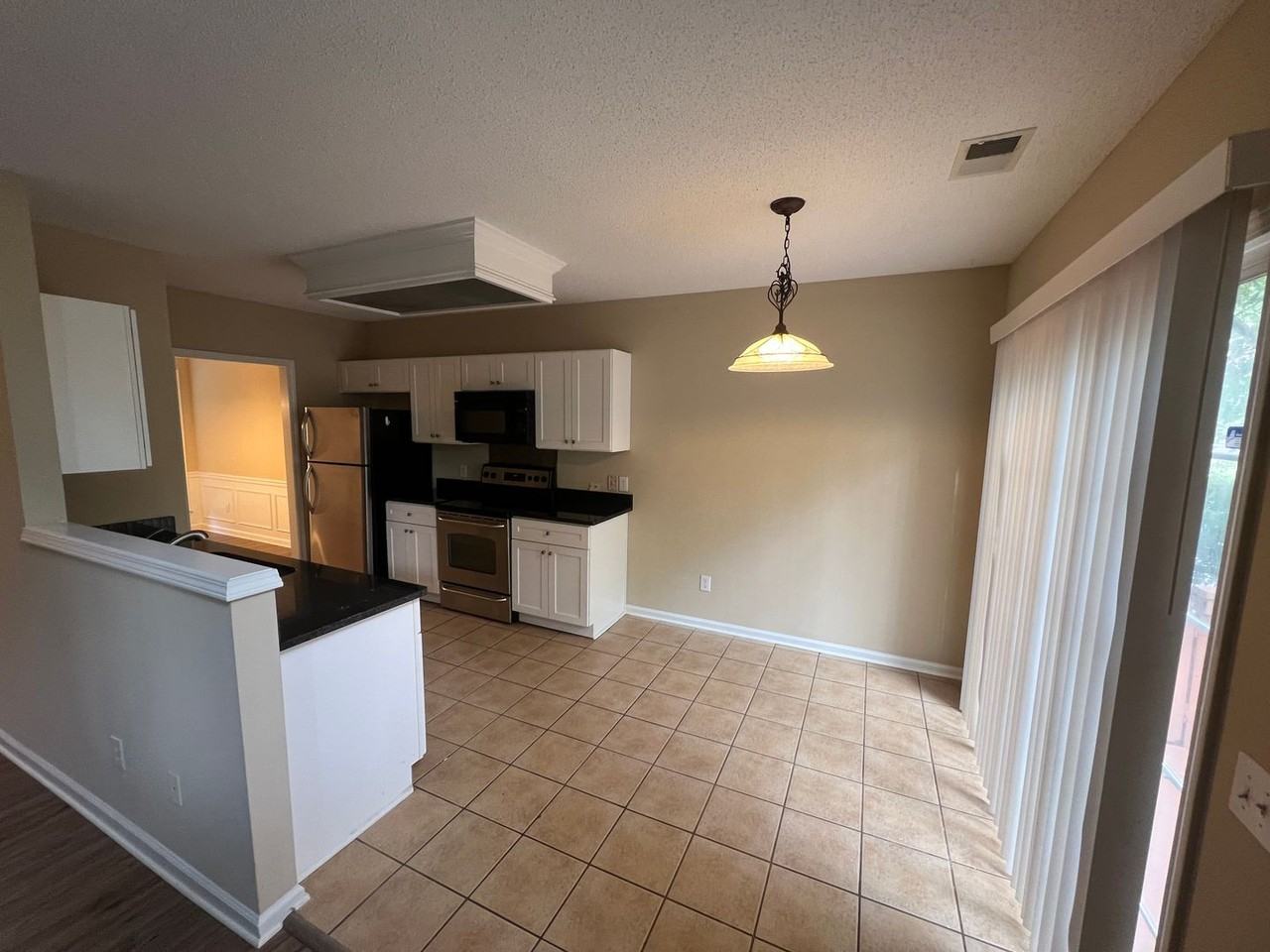 7501 Lady Bank Dr - Photo 4 of 15