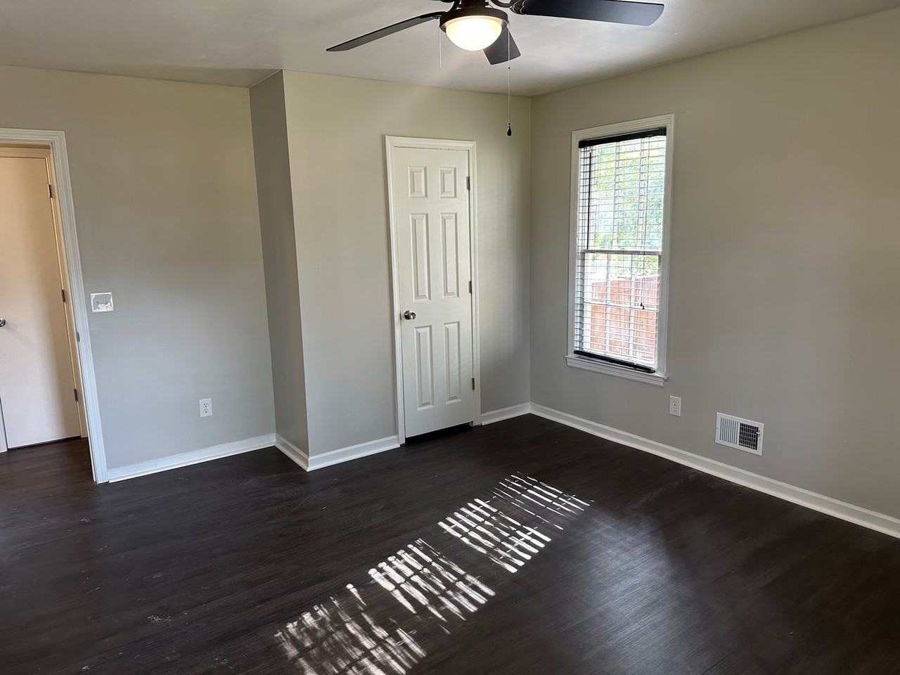 219 Concourse Dr - Photo 7 of 12