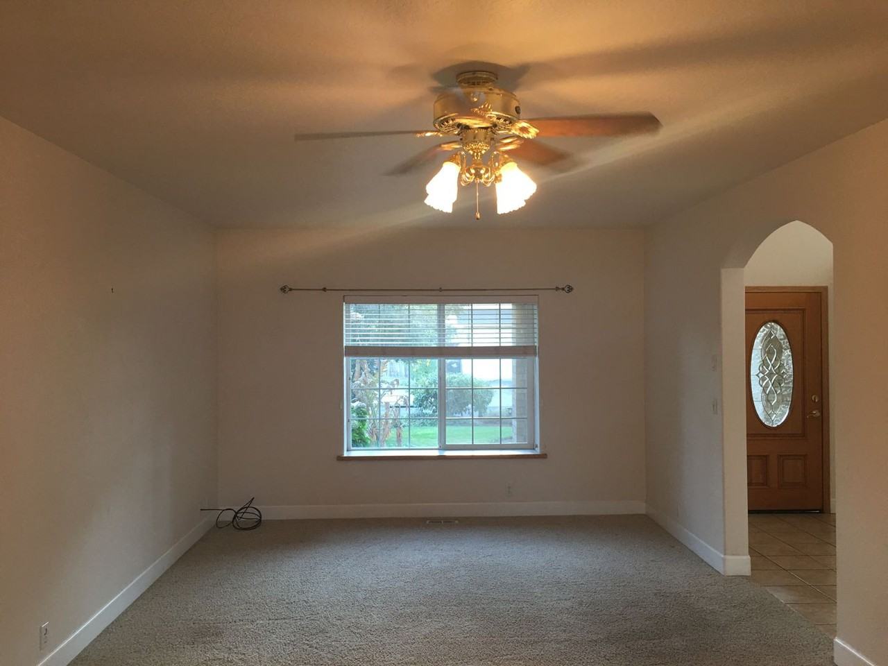 2057 Berwin Ln - Photo 5 of 40