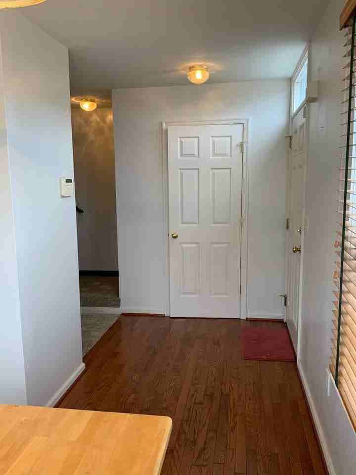 300 Knollwood Rd - Photo 3 of 20