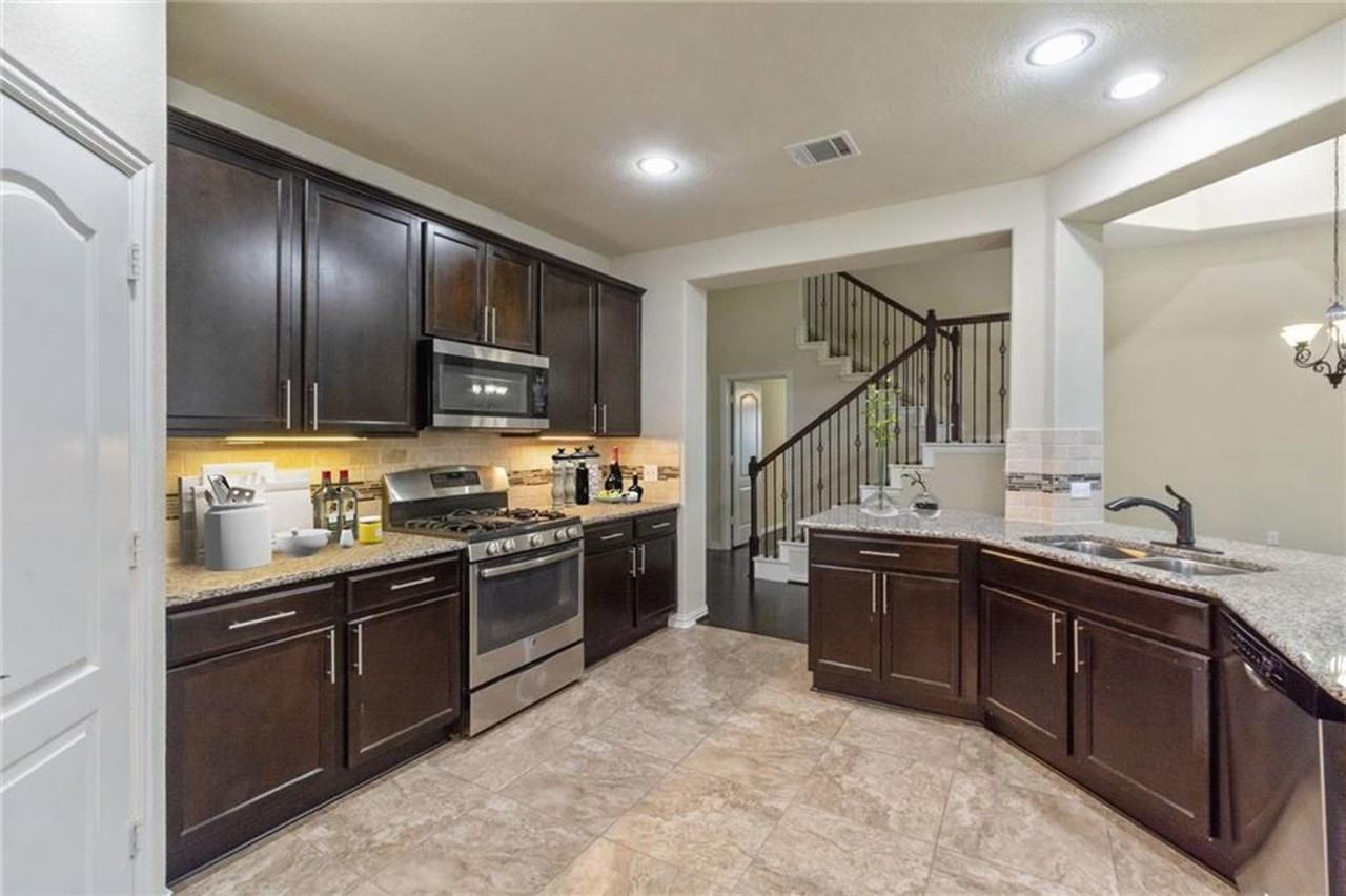 5948 Pescia St - Photo 7 of 16
