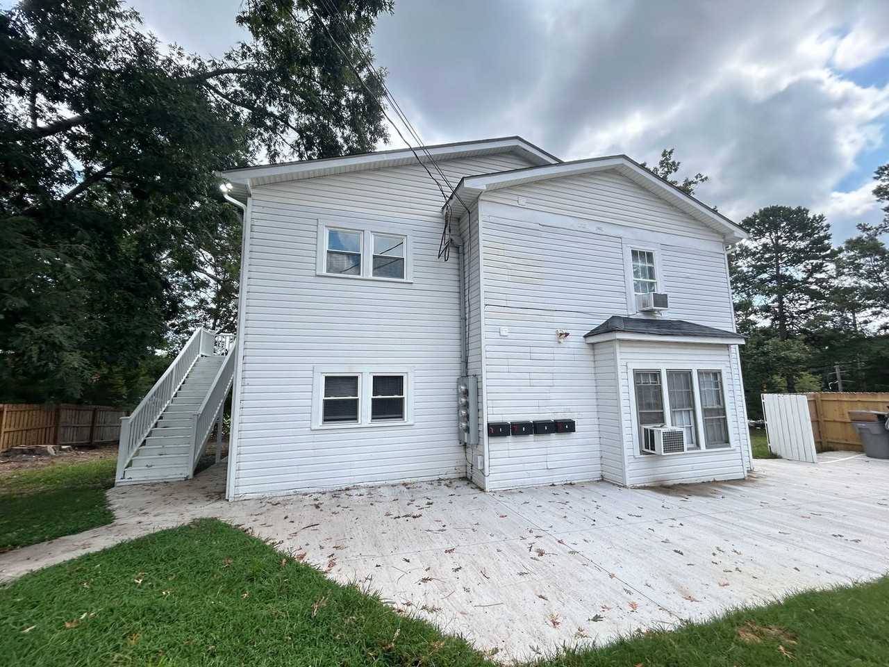 308 W Kivett - Photo 2 of 50