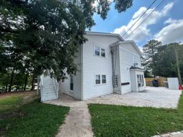 featured image of 308 W Kivett St