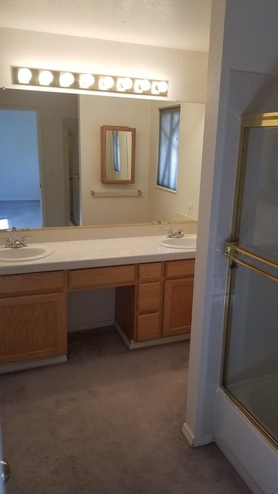 4602 Goodwin Rd - Photo 2 of 13