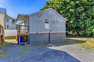 38 N Penn St - Photo 1 of 1