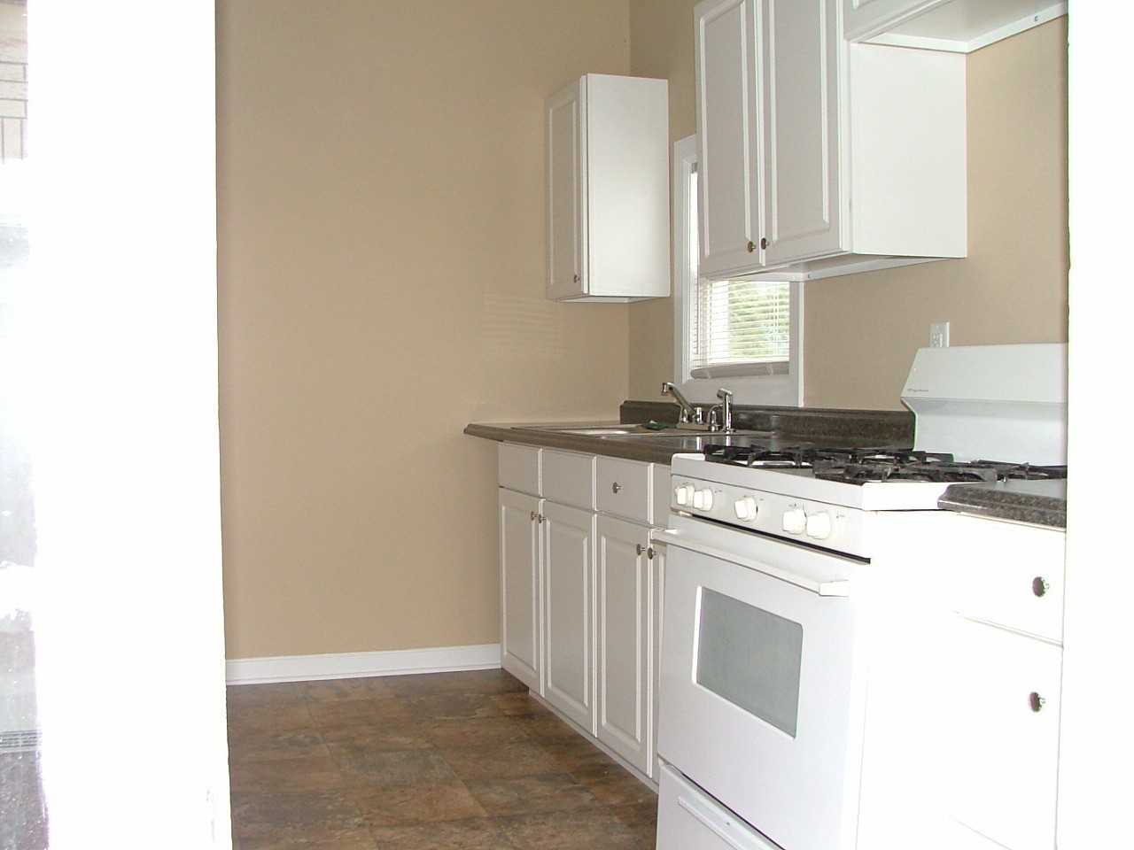 38 N Penn St - Photo 3 of 7