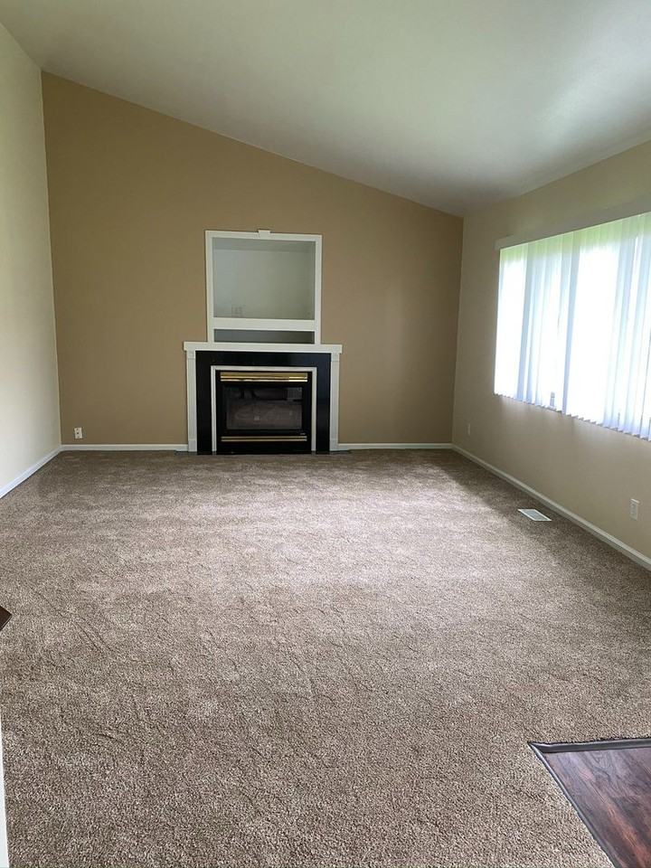 4494 Burkey Rd - Photo 5 of 15