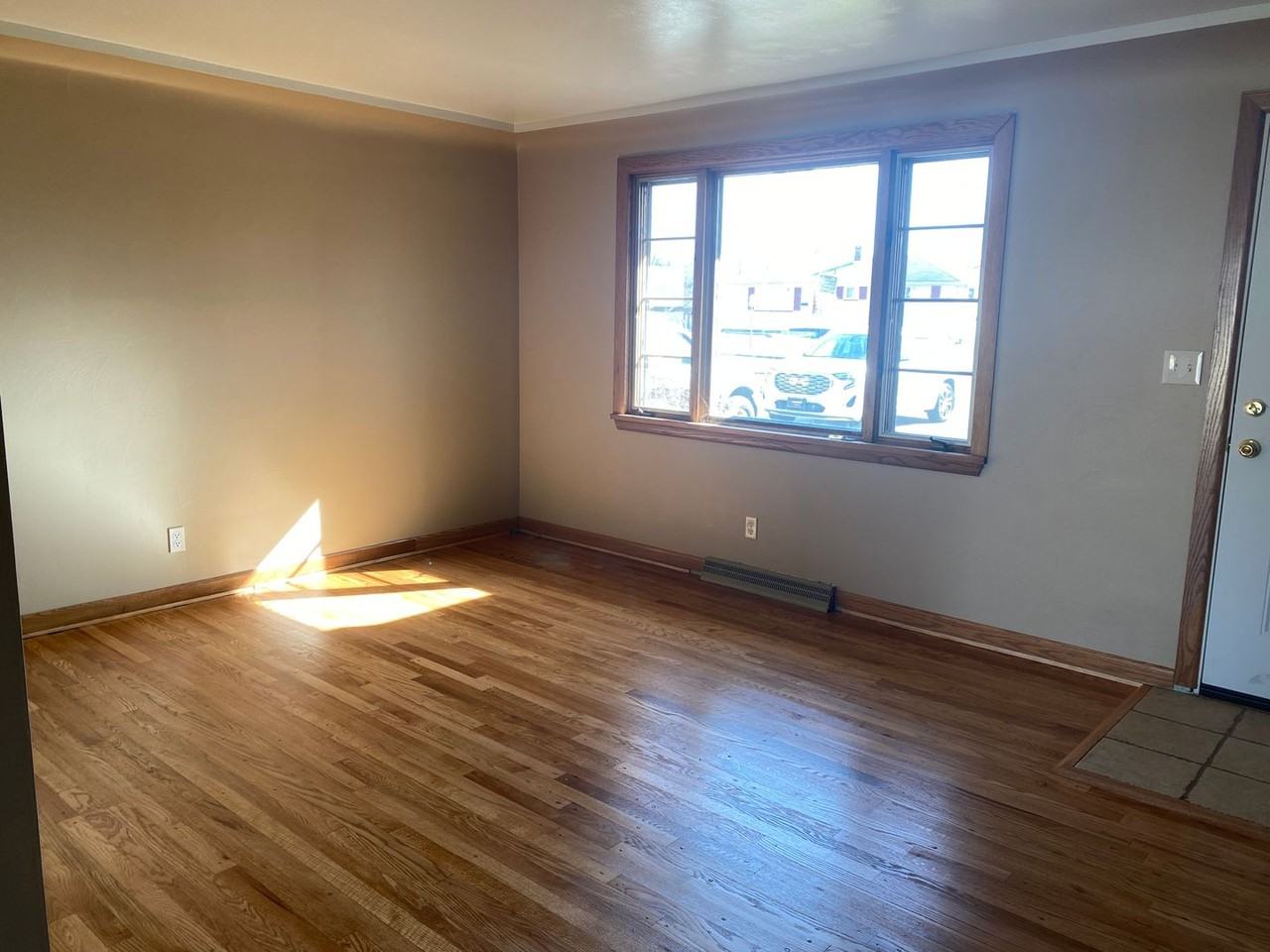 296 E Howard St - Photo 3 of 11