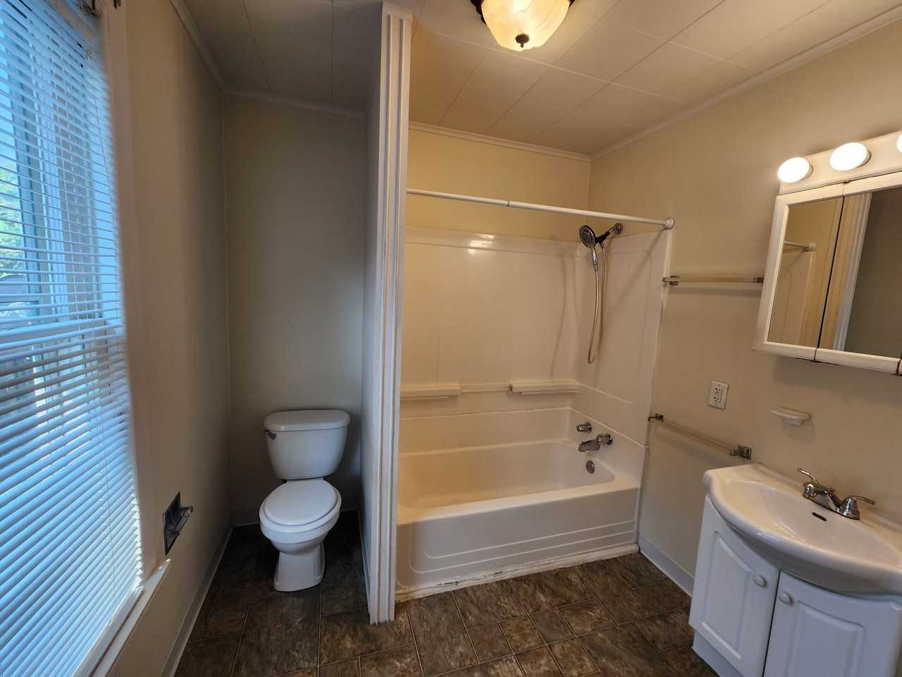 3148 N 21st St - Photo 7 of 12