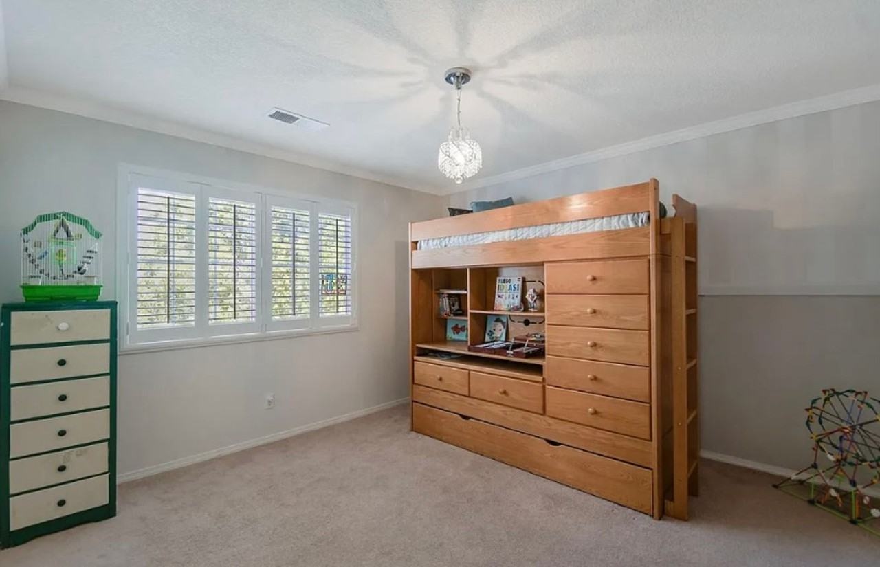 6816 Glenlochy Way Ne - Photo 3 of 11
