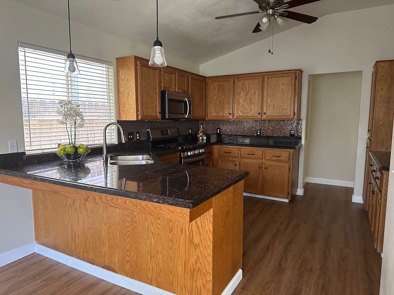 4207 W Redding Ave - Photo 3 of 5
