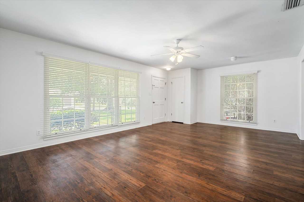 364 S Church St - Photo 3 of 20