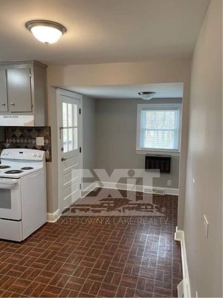 630 Northington St - Photo 5 of 19