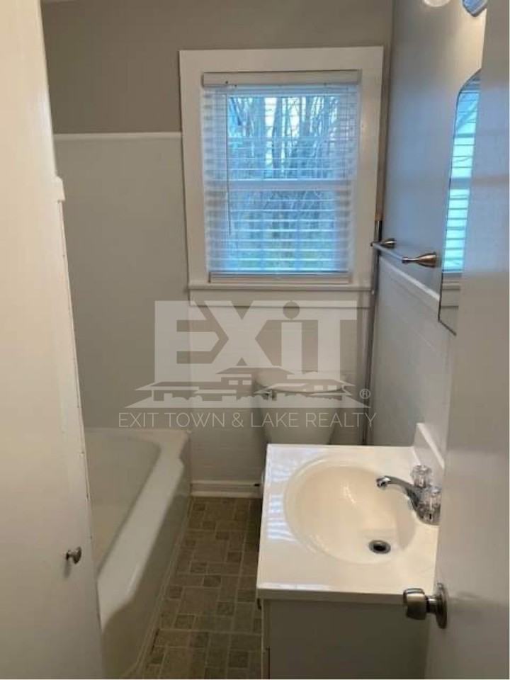 630 Northington St - Photo 7 of 19
