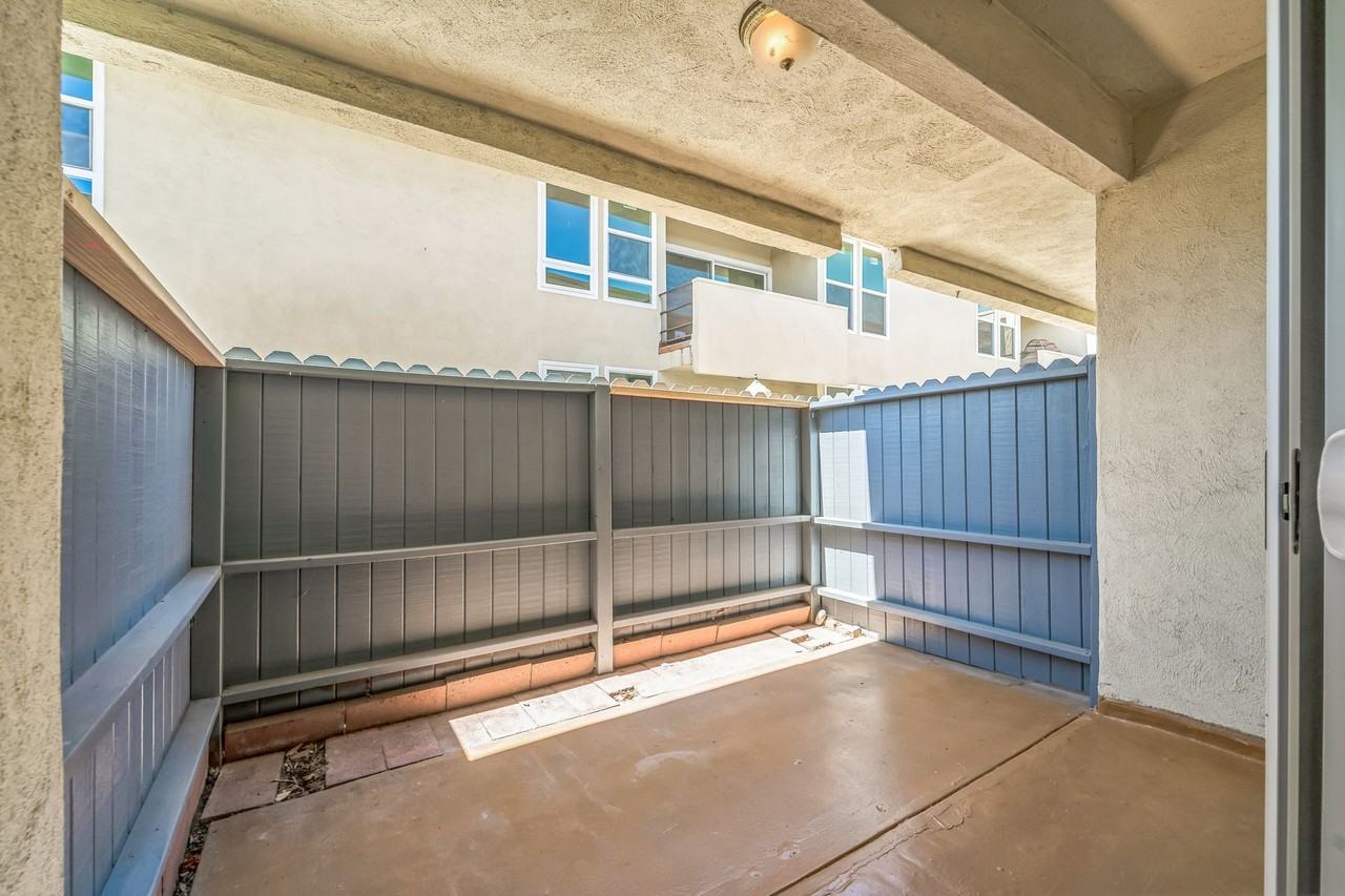 Embassy Terrace - Photo 5 of 24