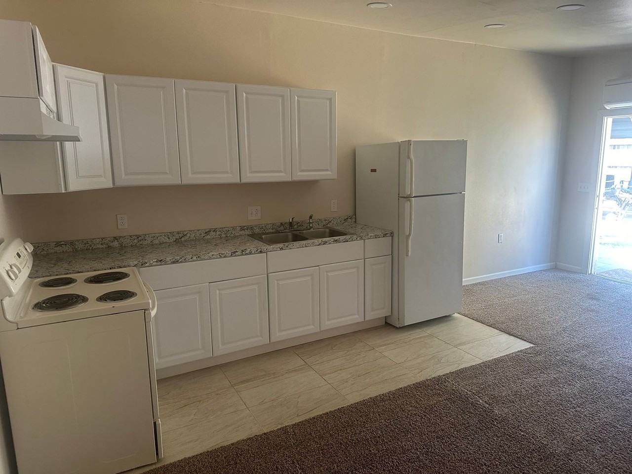 110 A St - Photo 2 of 5