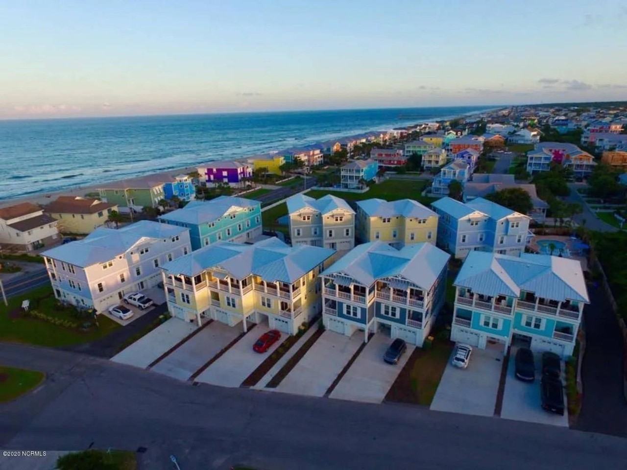 304 Laurel Ln - Photo 3 of 37