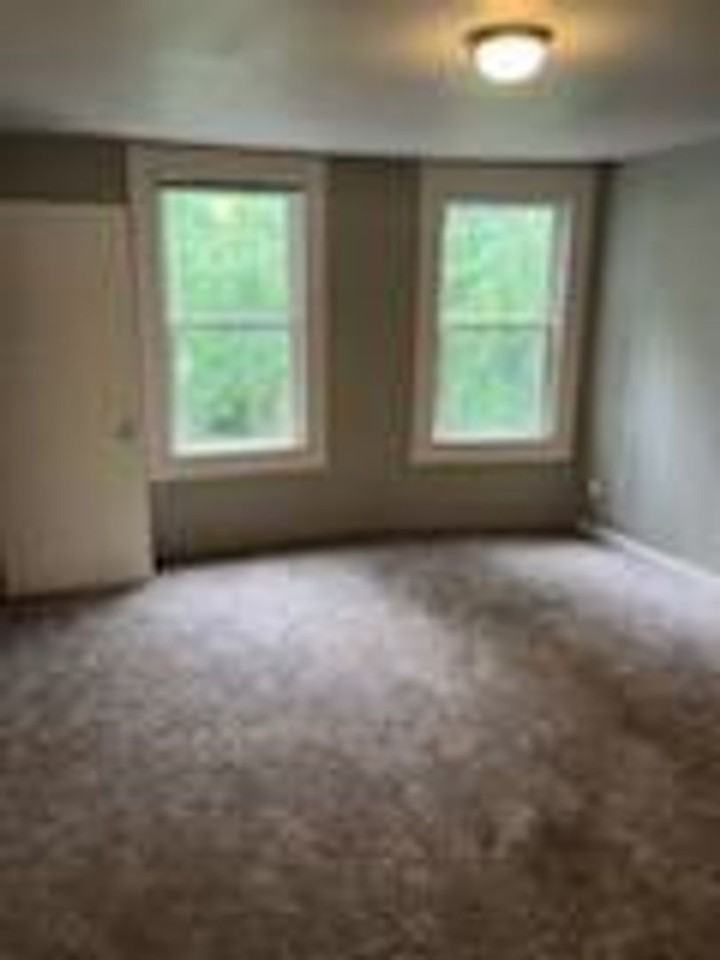124 Harlan Ave - Photo 3 of 22