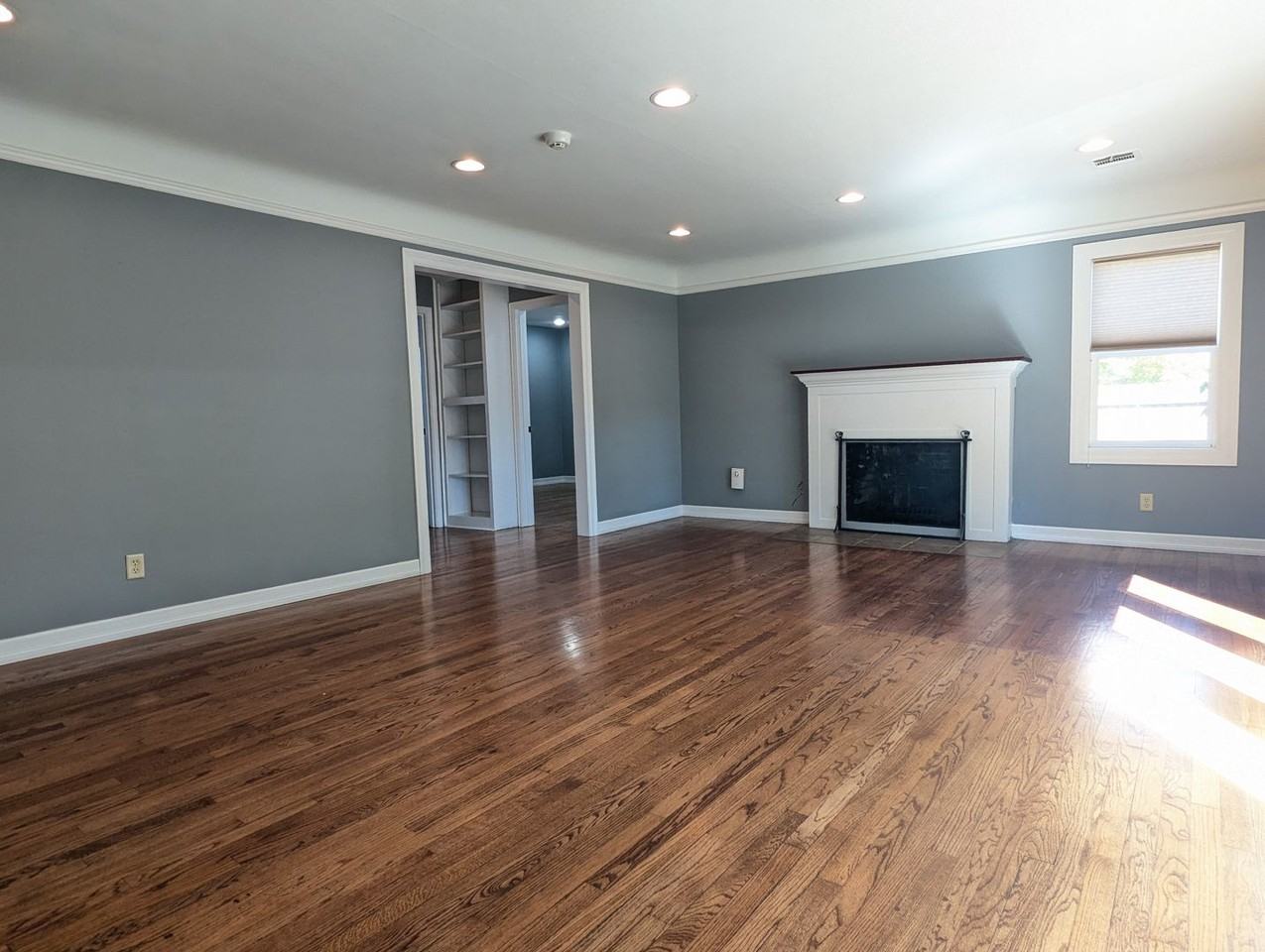 1380 River Rd - Photo 4 of 20