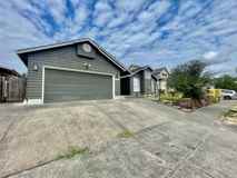 1353 Se 71st Ct - Photo 1 of 1