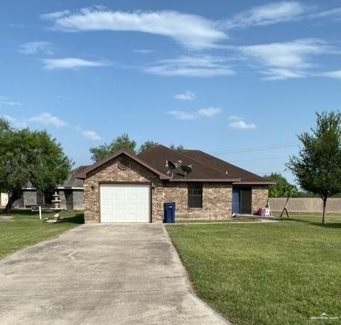 1300 Harbor Ln - Photo 2 of 7