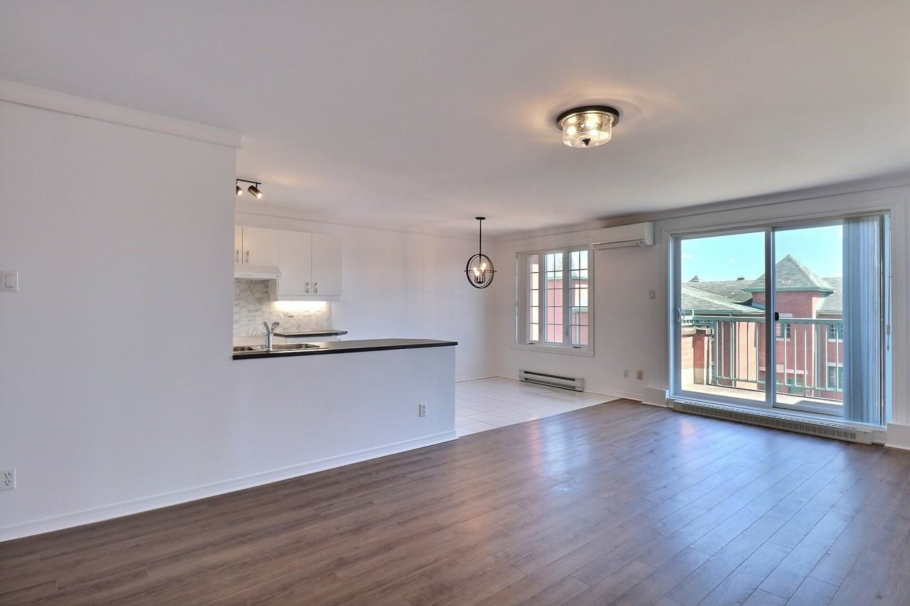 6395 Rue le Mesnil #315 - Photo 2 of 17