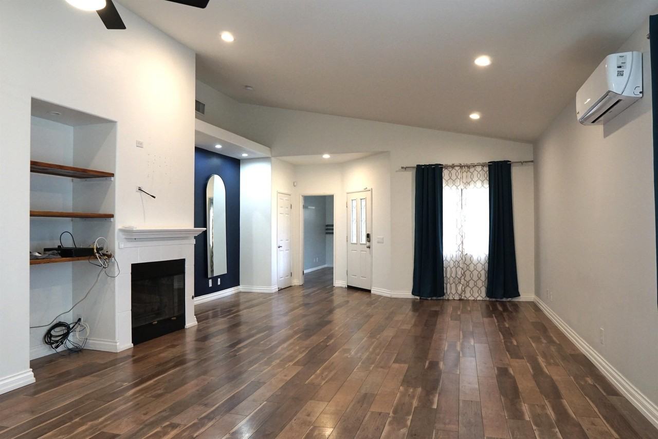 45950 Spyglass Hill St - Photo 3 of 37
