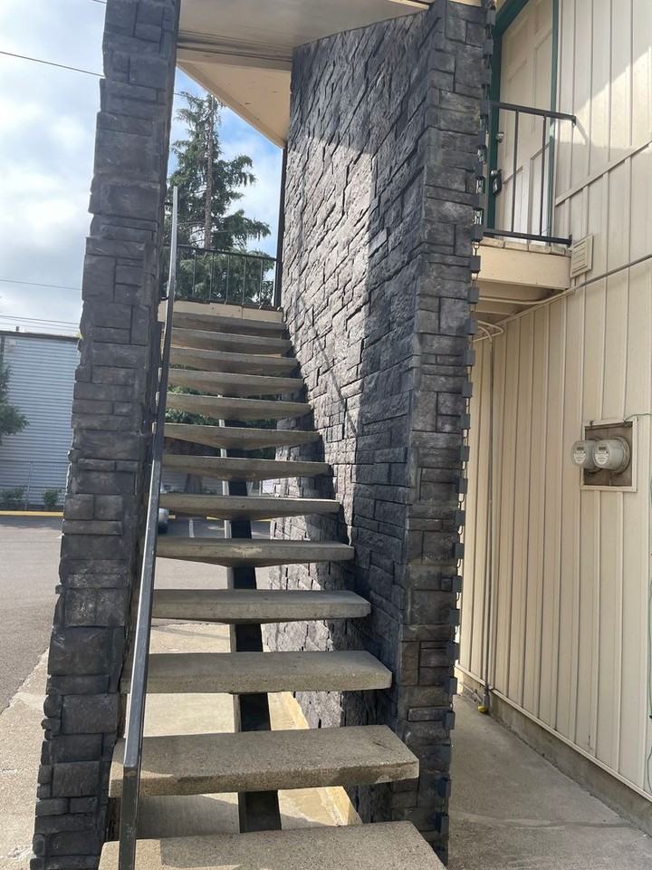 Olive Park Avenue Apartments - Photo 6 of 42