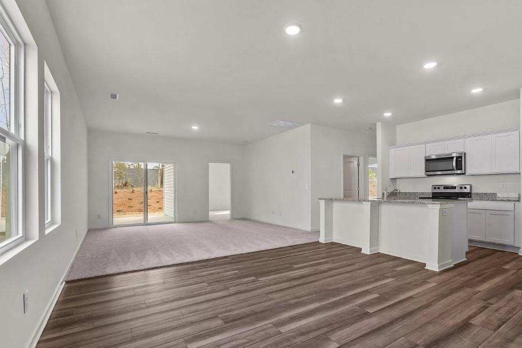 3021 Winding Ridge Dr - Photo 3 of 21