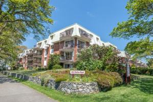 featured image of 200 Dallas Rd