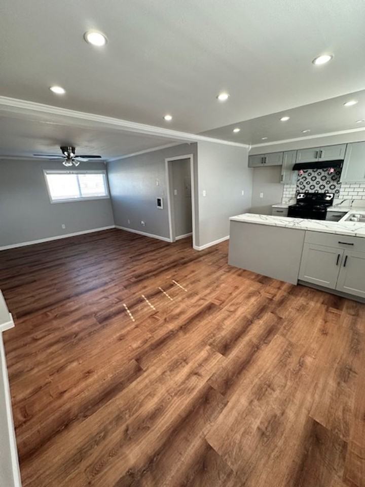 Vermonter Apartments - Photo 7 of 14