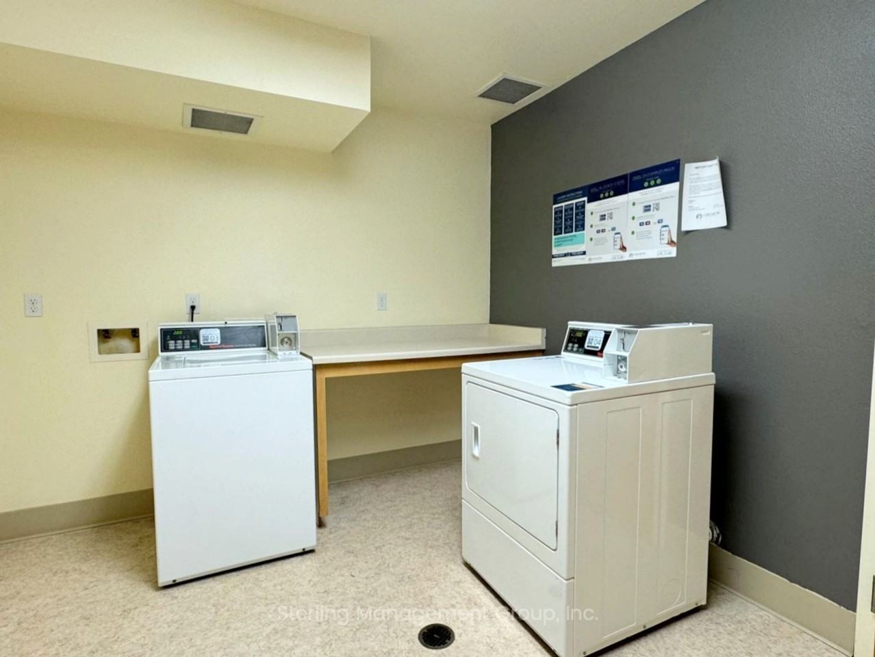 220 Trinity Court Apartments - 220 #220 - Photo 7 of 22