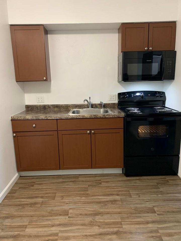 1710 Harding Street - Photo 4 of 11