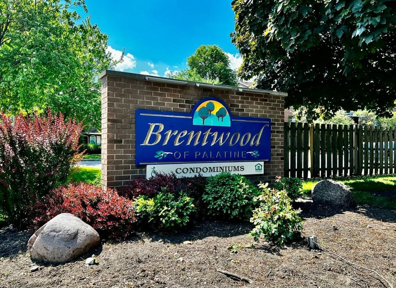 1465 N Winslowe Dr - Photo 2 of 21