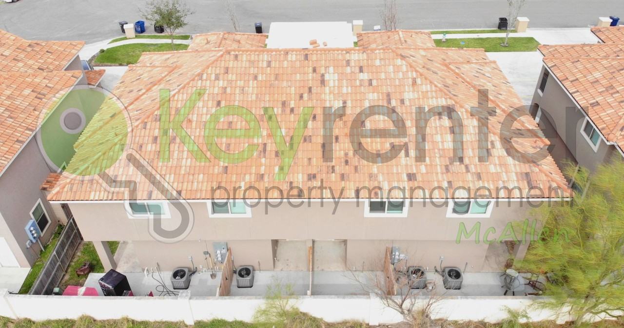 1204 E Pineridge Ave #1 - Photo 6 of 33